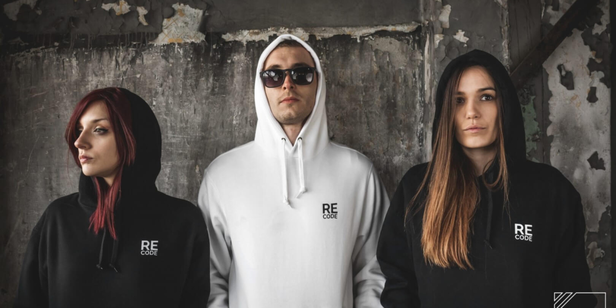 R/C HOODIE UNISEX // BLACK & WHITE