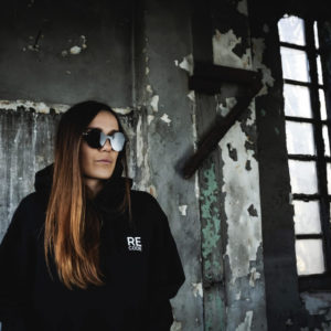 R/C HOODIE UNISEX // BLACK