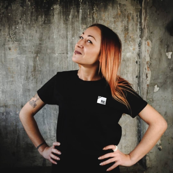 R/C WOMEN'S T-SHIRT INLINE // BLACK