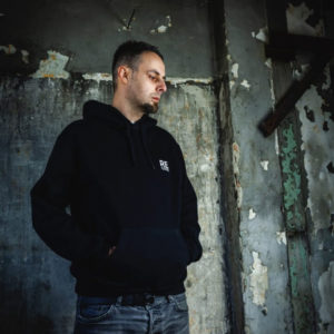 R/C HOODIE UNISEX // BLACK
